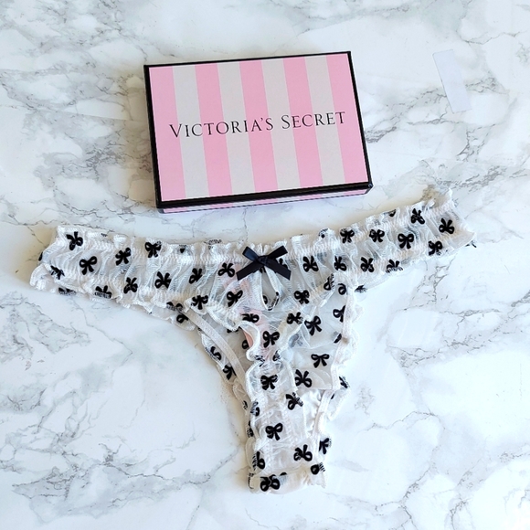 Victoria's Secret DREAM ANGELS Ruffle Mesh Thong Panty - Picture 7 of 10